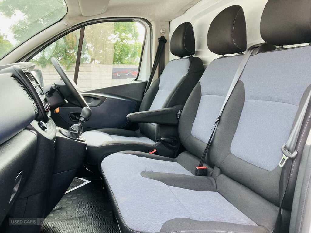 Vauxhall Vivaro 1.6 Cdti 2700 Biturbo Ecoflex Sportive Panel Van 5 Silver #8