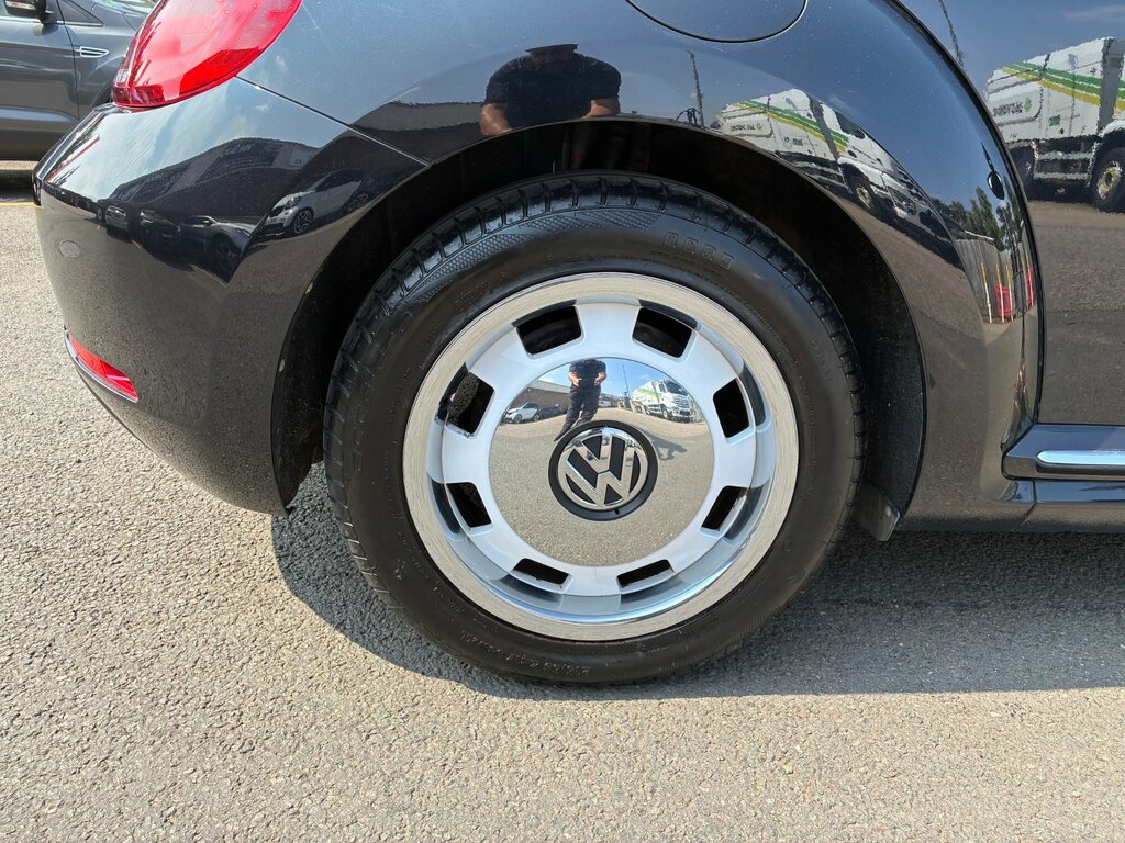 Volkswagen Beetle 1.2 Tsi Design Hatchback 6Spd Eu Black #4