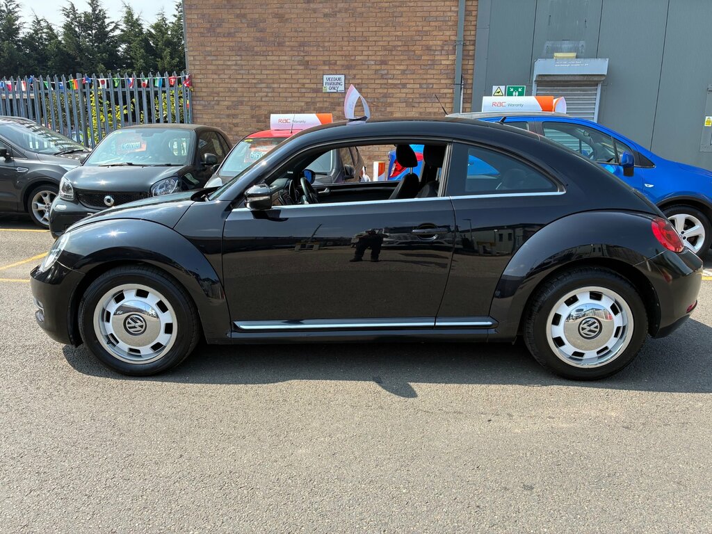 Volkswagen Beetle 1.6 Tdi Bluemotion Tech Design White #17