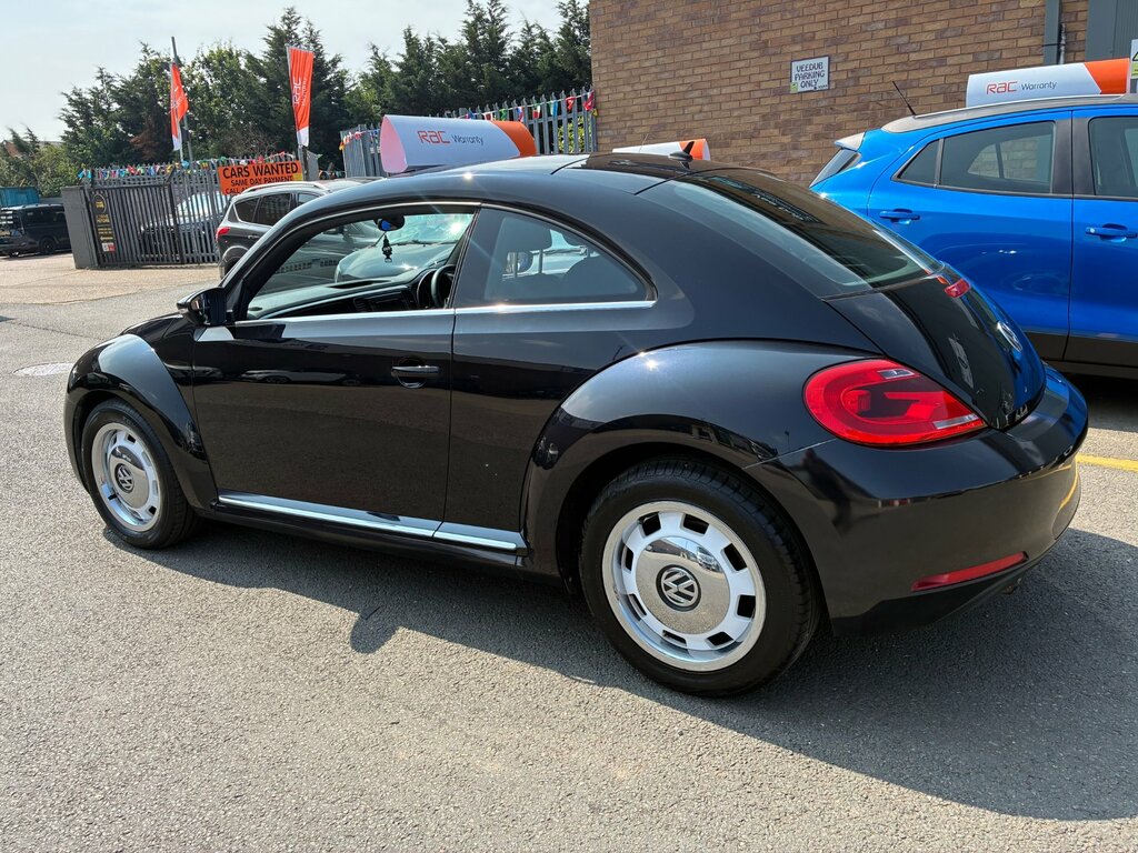 Volkswagen Beetle 1.6 Tdi Bluemotion Tech Design White #28
