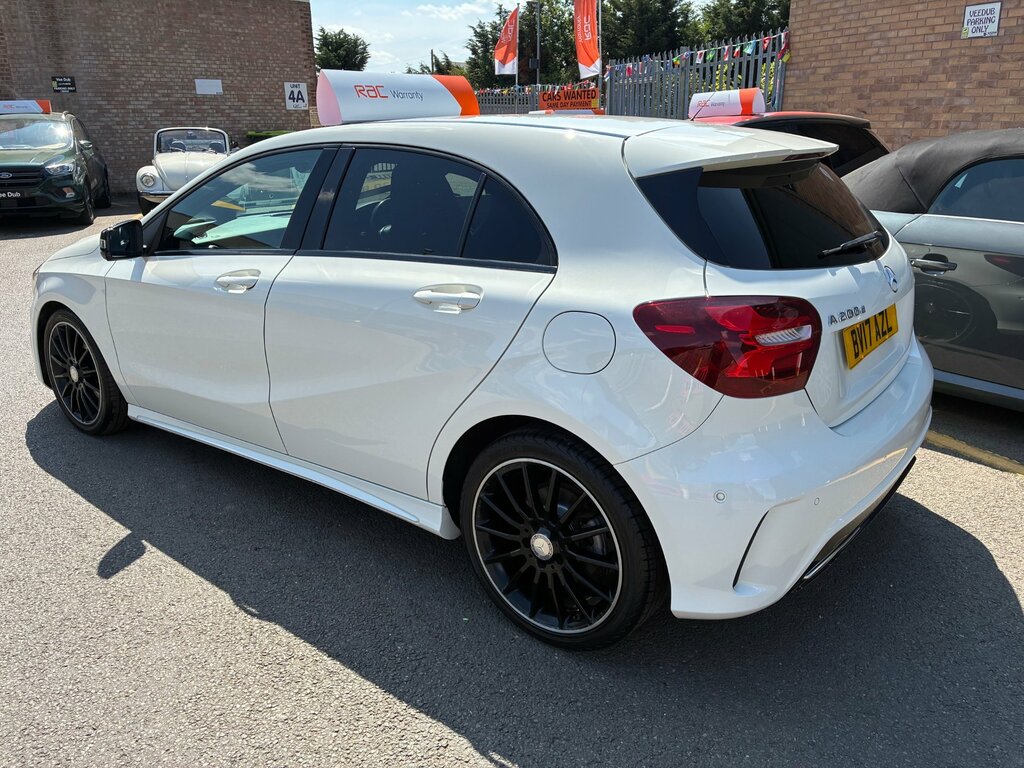 Mercedes-Benz A Class 2.1 A200d Amg Line Premium Hatchback White #2