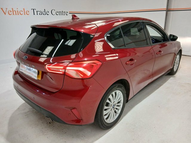 Ford Focus 1.0T Ecoboost Titanium Hatchback SO68FXP Red #6