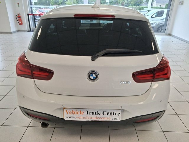 BMW 1 Series 1.5 118I Gpf M Sport Shadow Edition Hatchback YH19GAF White #5