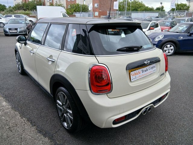 Mini Hatch 2.0 Cooper S Seven Hatchback Eur White #4
