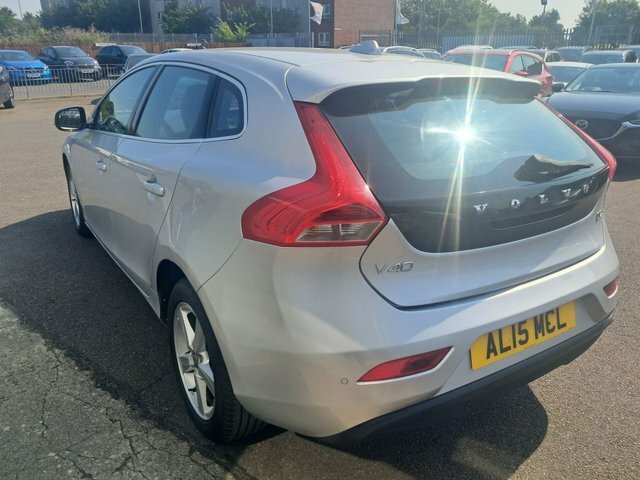 Volvo V40 1.6 D2 Se Nav Hatchback Euro 5 KV15AVU Silver #6