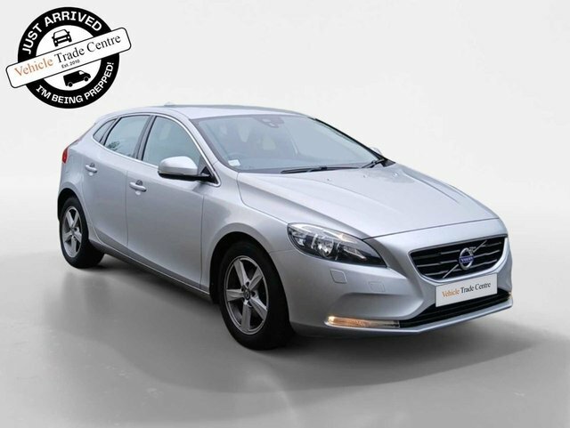 Volvo V40 1.6 D2 Se Nav Hatchback Euro 5 Silver