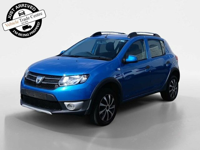 Dacia Sandero Stepway 0.9 Tce Laureate Hatchback Euro Blue