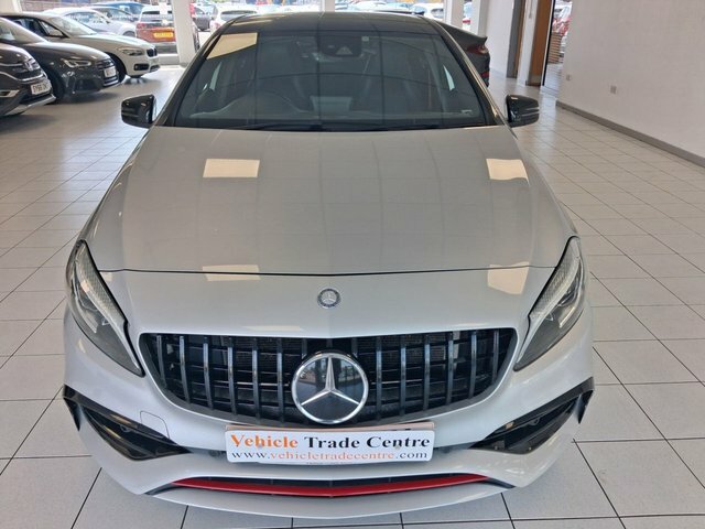 Mercedes-Benz A Class 2.0 A250 Amg Premium Hatchback 7G-dct Silver #2