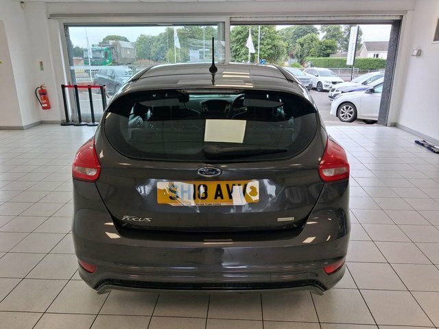Ford Focus 1.0T Ecoboost St-line Hatchback SH18AVV Grey #6