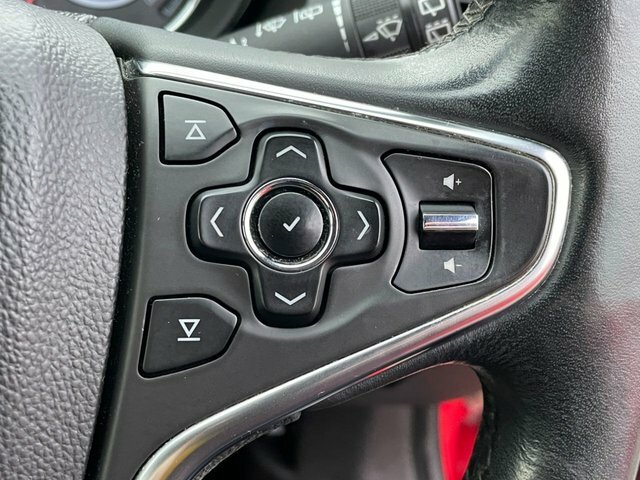 Vauxhall Insignia Cdti Biturbo Sri VX White #13