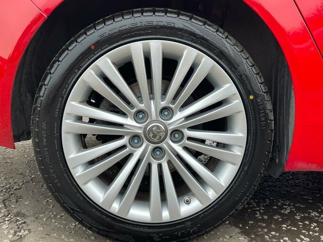 Vauxhall Insignia Cdti Biturbo Sri VX White #8