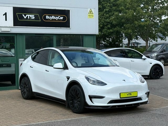 Tesla Model Y 2022 Dual Motor Long Range Suv White