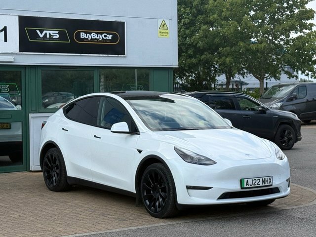 Tesla Model Y 2022 Dual Motor Long Range Suv White