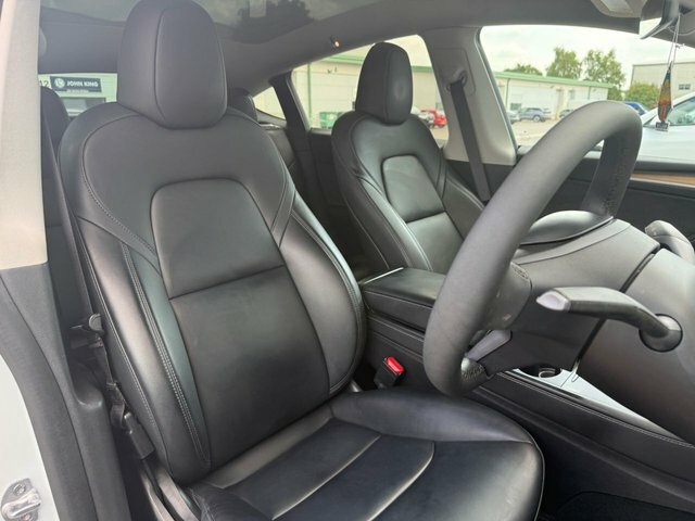 Tesla Model Y 2022 Dual Motor Long Range Suv AJ22NHX White #3