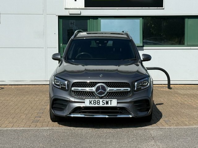 Mercedes-Benz GLB Class Glb 200 Amg Line Premium Plus Red #23