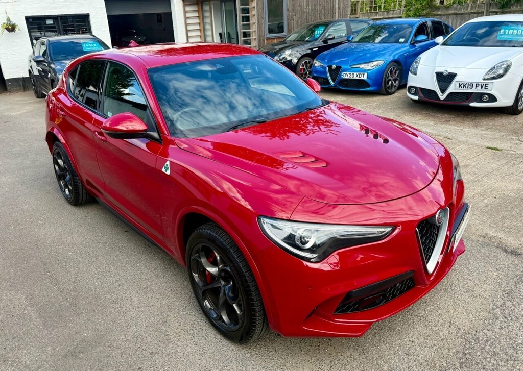 Alfa Romeo Stelvio 2.9L Quadrifoglio Red