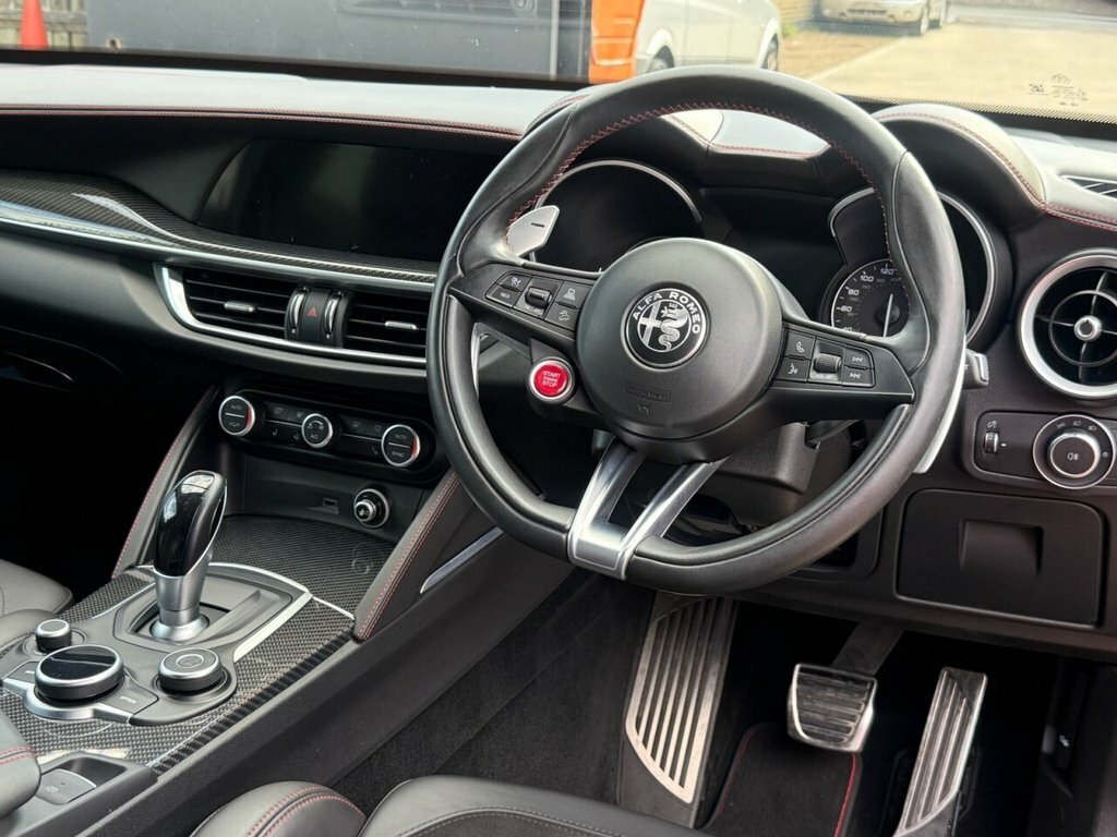 Alfa Romeo Stelvio 2.9L Quadrifoglio Red #3