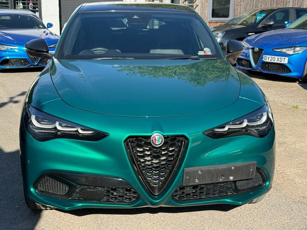 Alfa Romeo Stelvio 2L Tributo Italiano Green #2