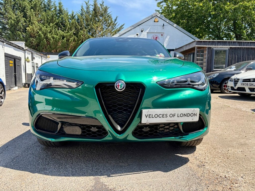 Alfa Romeo Stelvio 2L Tributo Italiano Green #2