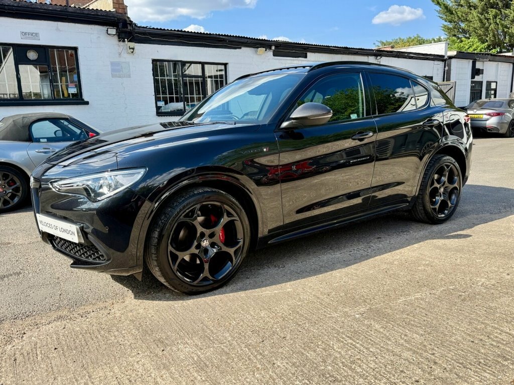 Alfa Romeo Stelvio 2L Veloce Ti Black #4