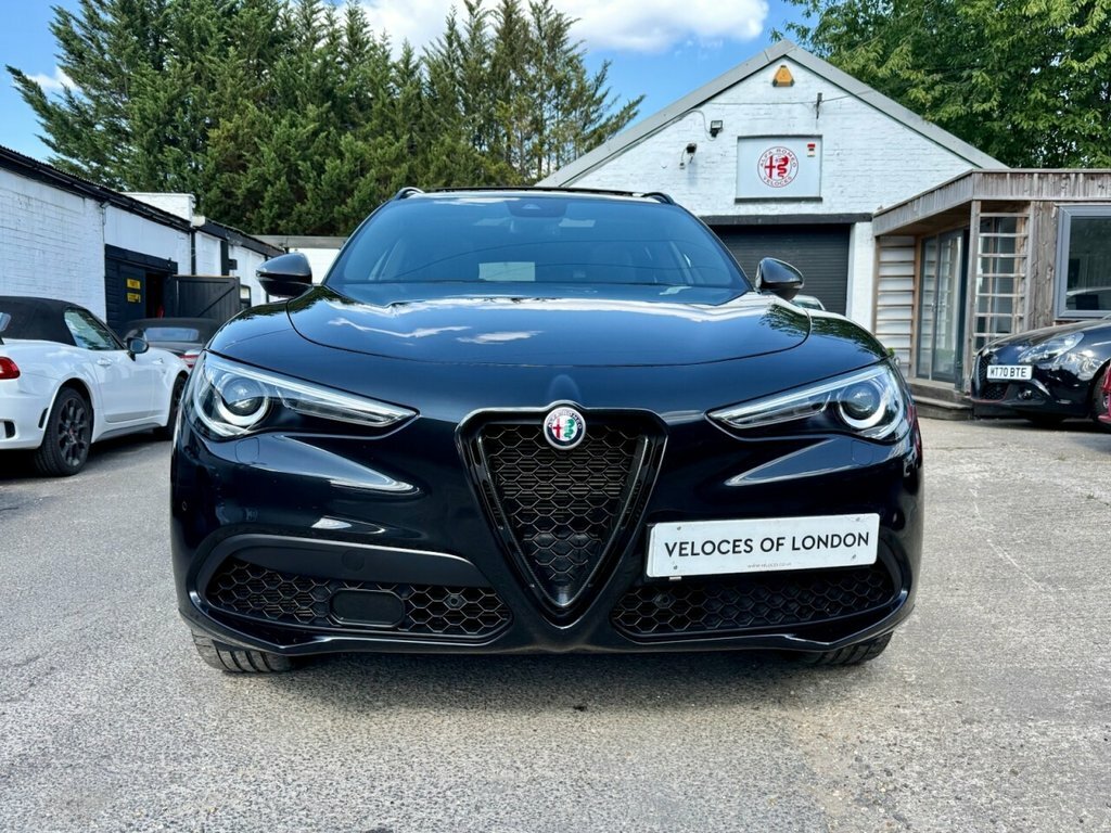 Alfa Romeo Stelvio 2L Veloce Ti Black #2