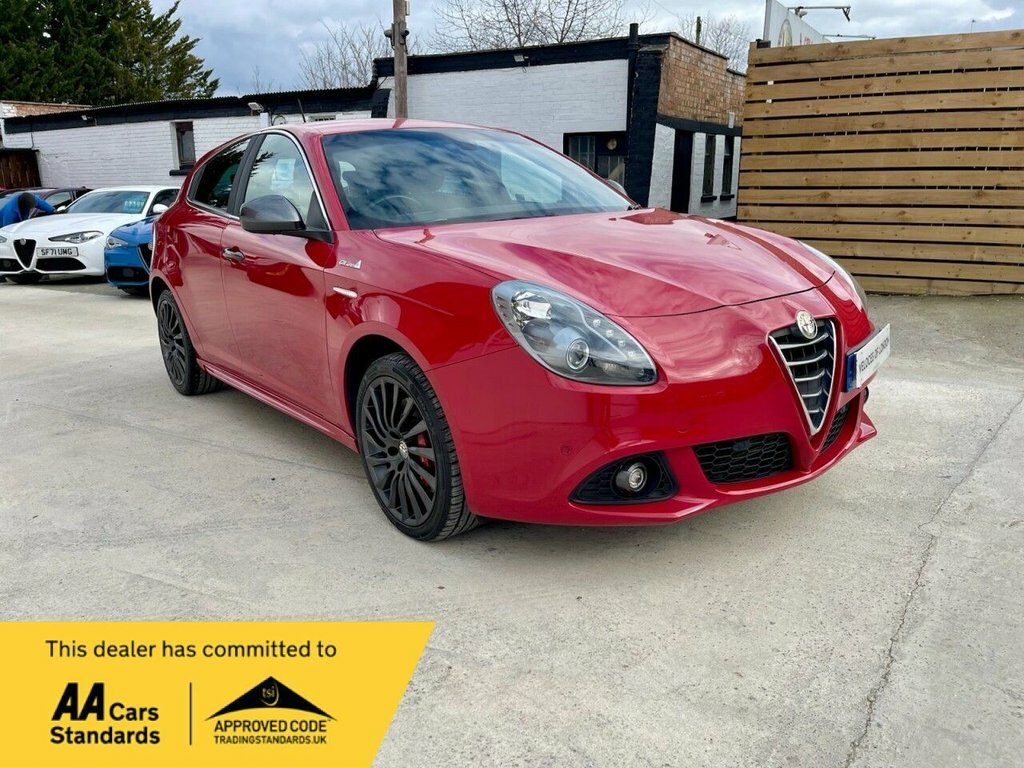 Alfa Romeo Giulietta 1.4L Tb Multiair Qv Line Red