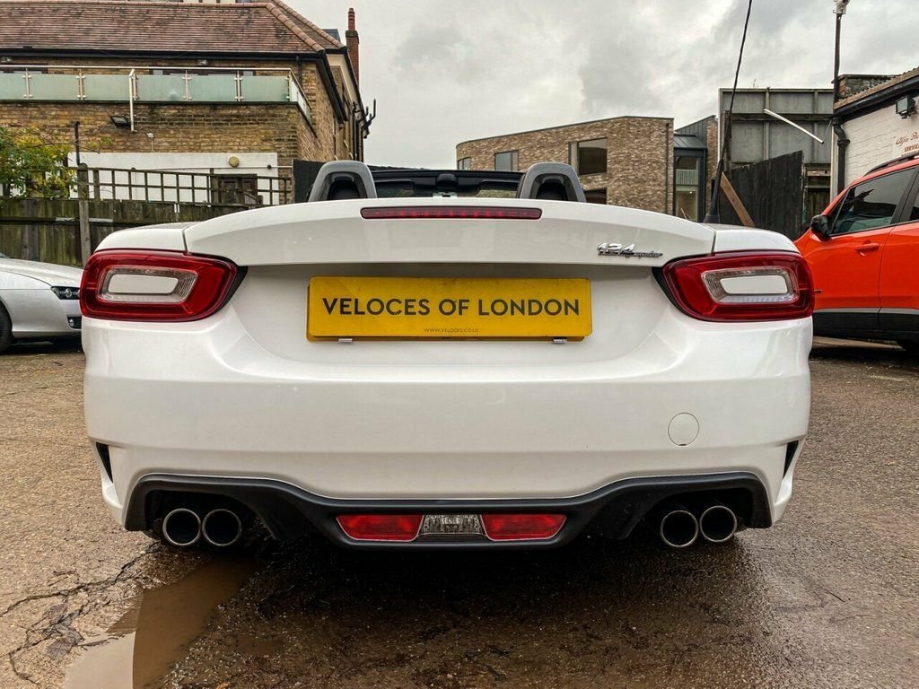 Abarth 124 Spider Multiair White #29