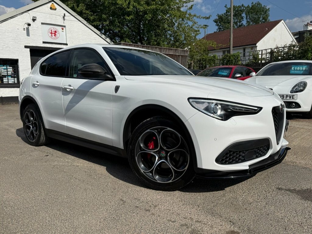 Alfa Romeo Stelvio 2L Ti White