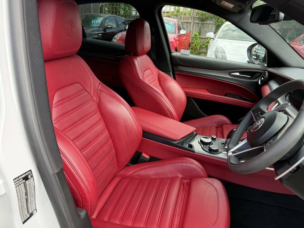 Alfa Romeo Stelvio 2.0 Turbo 200 Nero Edizione Grey #22