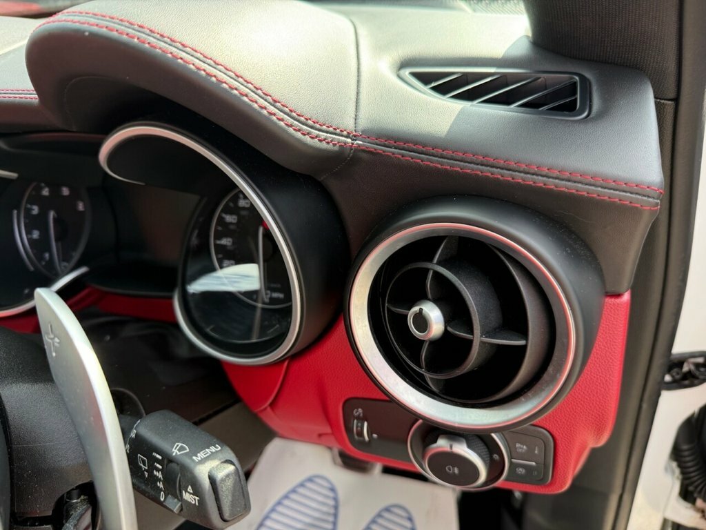 Alfa Romeo Stelvio 2.0 Turbo 200 Nero Edizione Grey #25