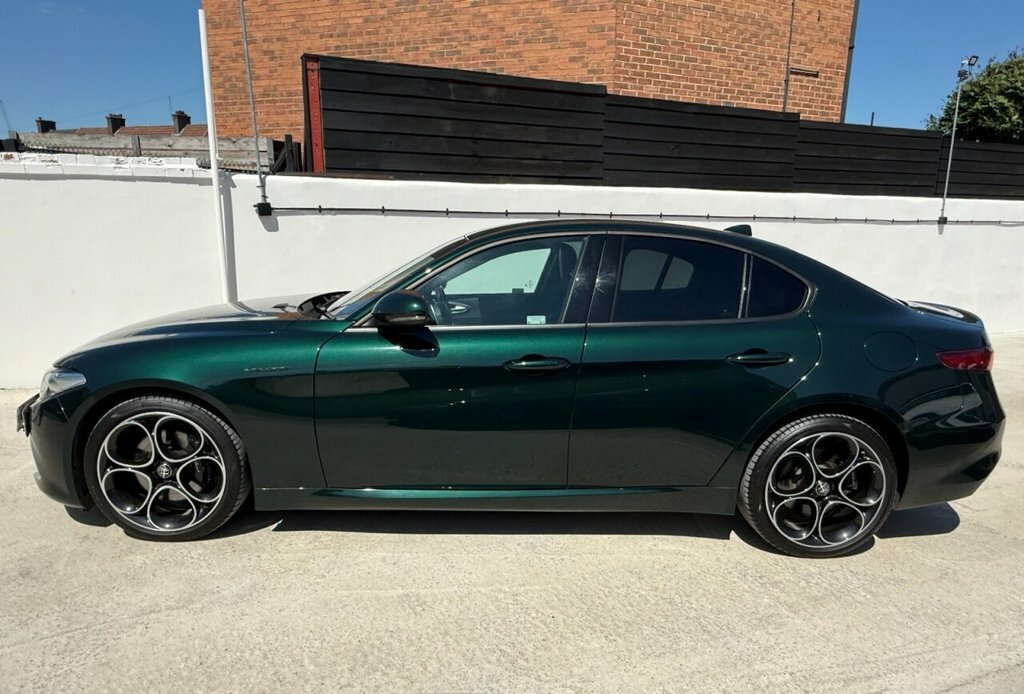 Alfa Romeo Giulia 2.0 Turbo Veloce White #24