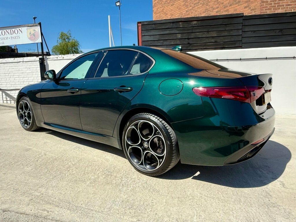 Alfa Romeo Giulia 2.0 Turbo Veloce White #23