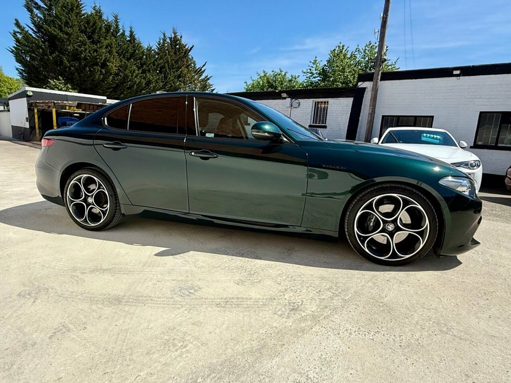 Alfa Romeo Giulia 2.0 Turbo Veloce White #19