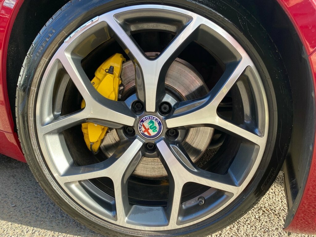 Alfa Romeo Giulia 2.0 Tb Veloce 277 Bhp Blue #50