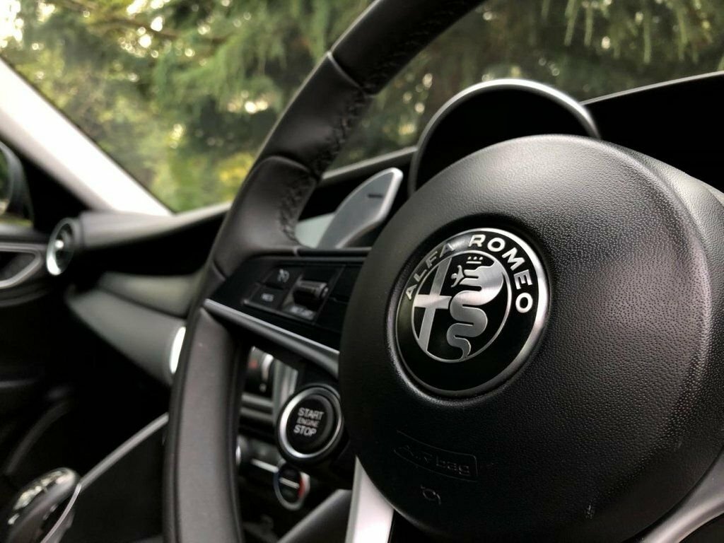 Alfa Romeo Giulia 2.0 Tb Veloce 277 Bhp Blue #14