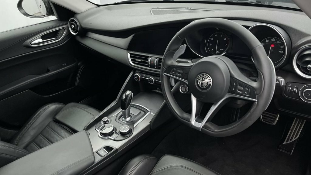 Alfa Romeo Giulia 2L Tb Veloce Red #2