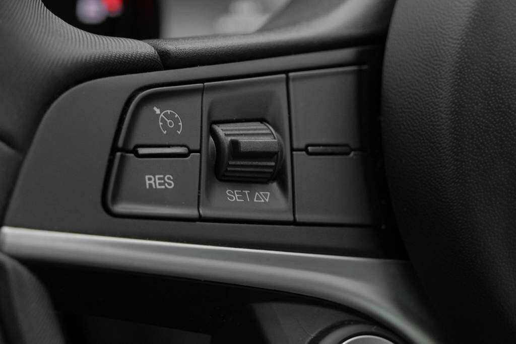 Alfa Romeo Giulia 2.0 Tb Veloce 277 Bhp Blue #25