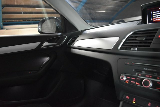 Audi Q3 2.0 Tdi 184 Quattro S Line Edition  #27
