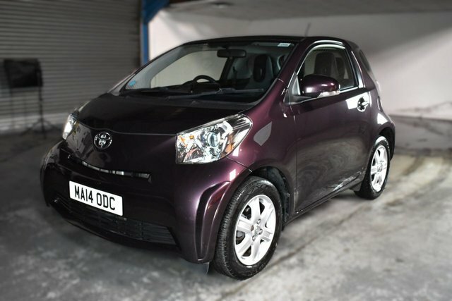Toyota IQ   #11