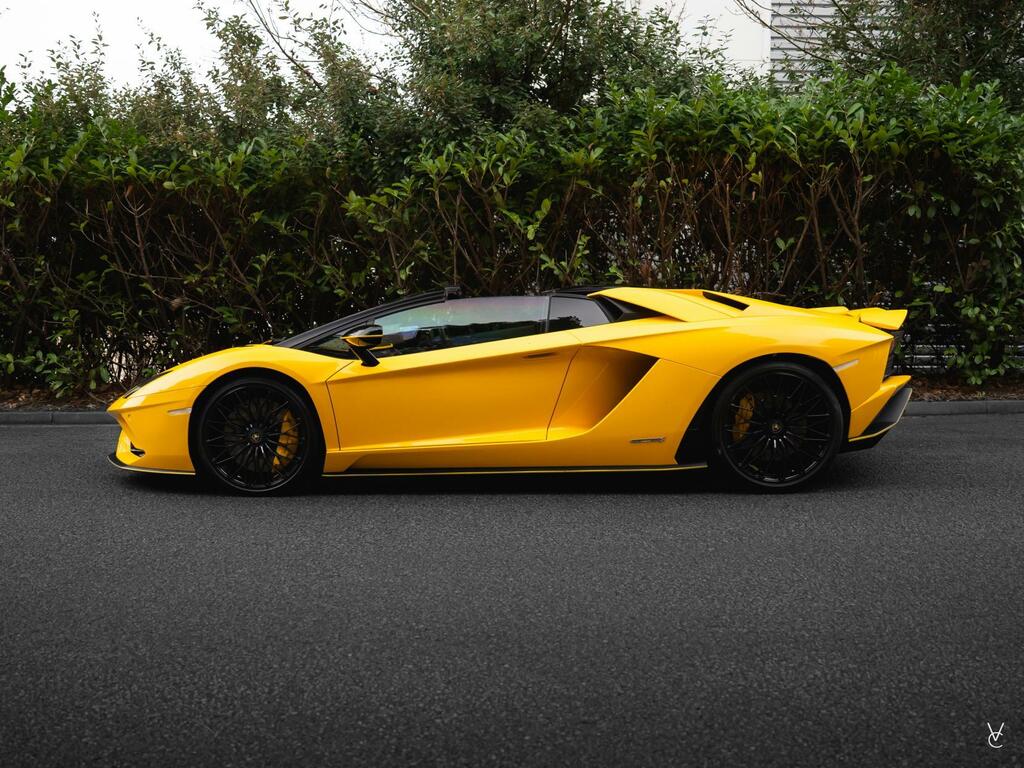 Lamborghini Aventador Yellow Yellow #3