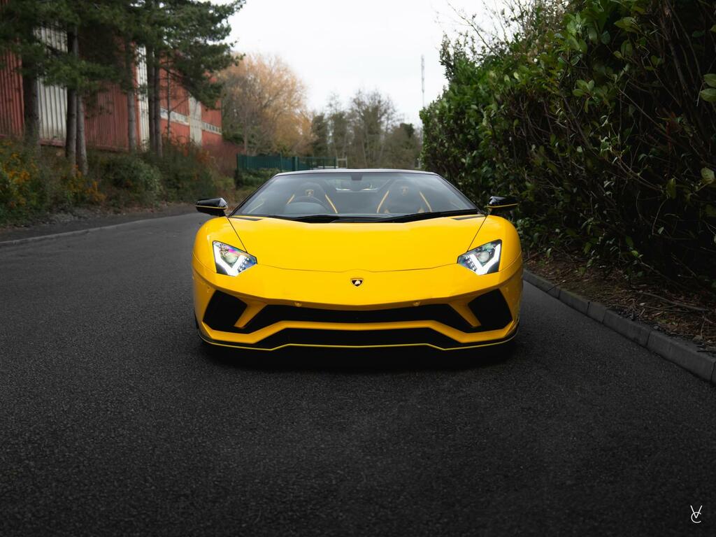 Lamborghini Aventador Yellow Yellow #2