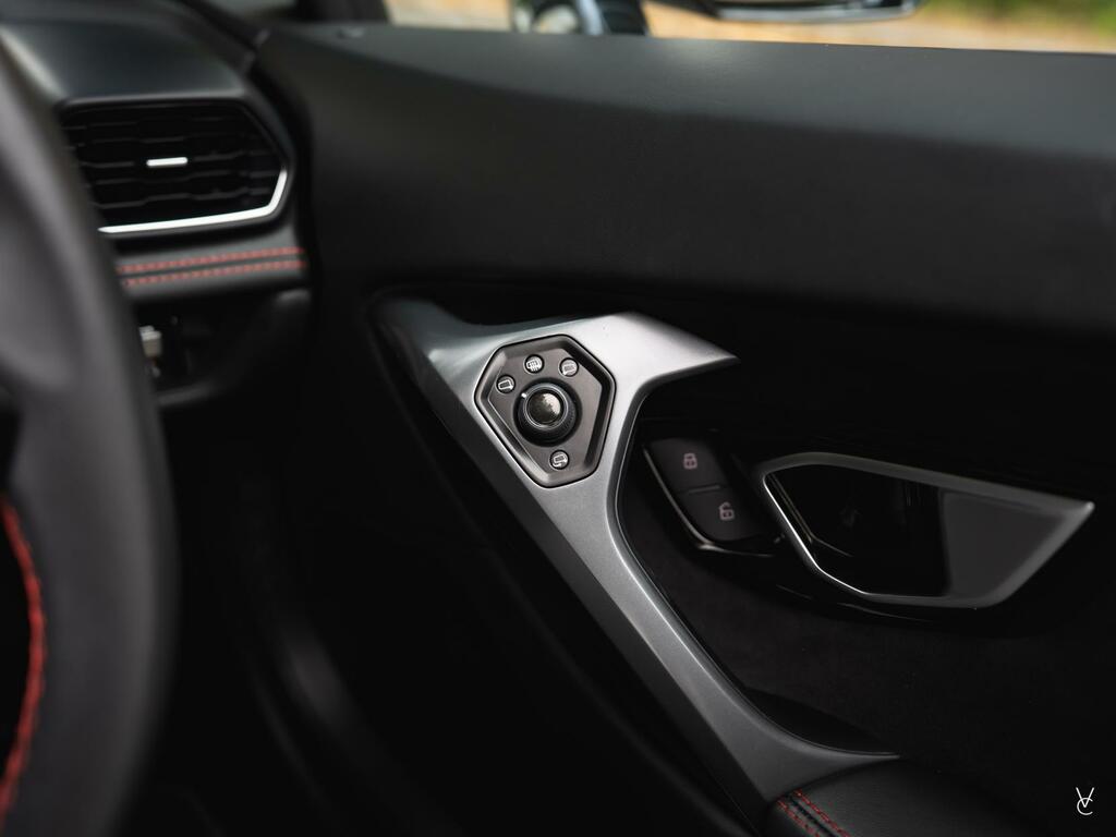 Lamborghini Huracan Evo  #24
