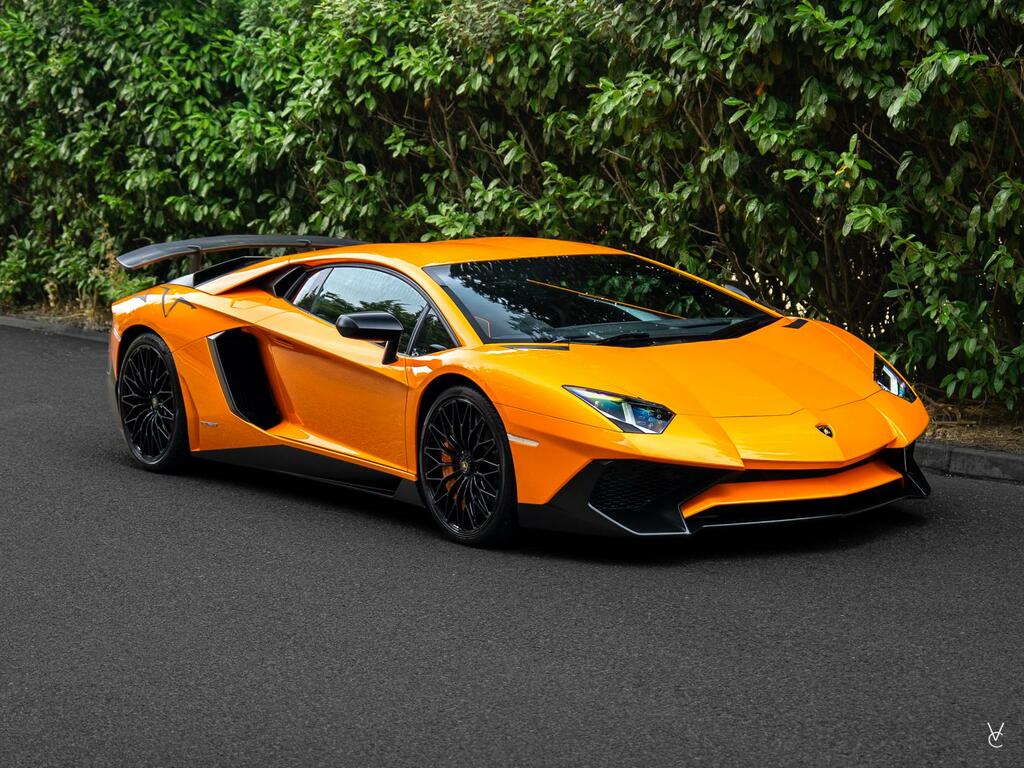 Lamborghini Aventador Orange Orange
