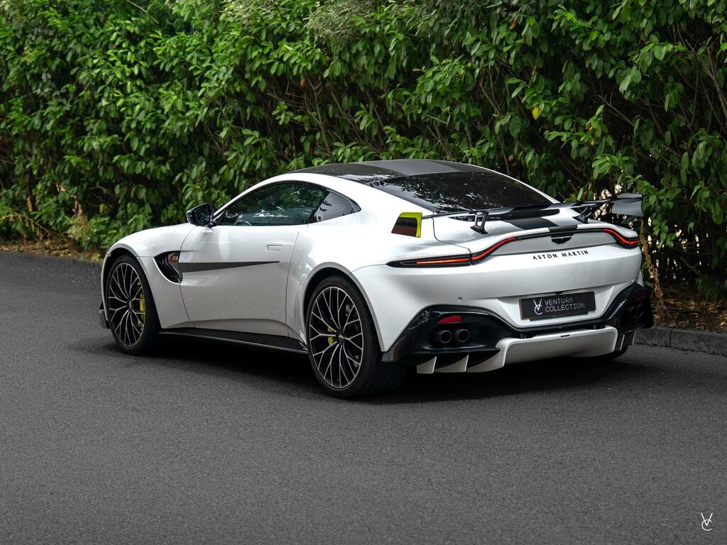 Aston Martin Vantage White White #5