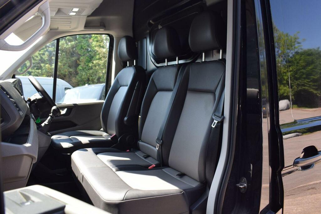 Volkswagen Crafter 2.0L Cr35 Tdi M Hr Pv Trendline 0D 138 Bhp White #17