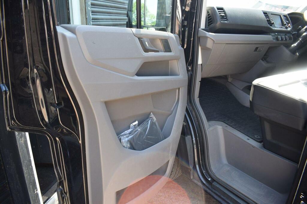 Volkswagen Crafter 2.0L Cr35 Tdi M Hr Pv Trendline 0D 138 Bhp White #13