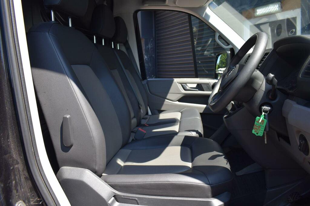 Volkswagen Crafter 2.0L Cr35 Tdi M Hr Pv Trendline 0D 138 Bhp White #19