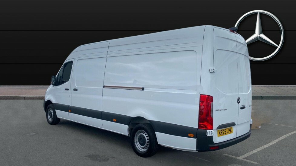 Mercedes-Benz Sprinter Pro White #4