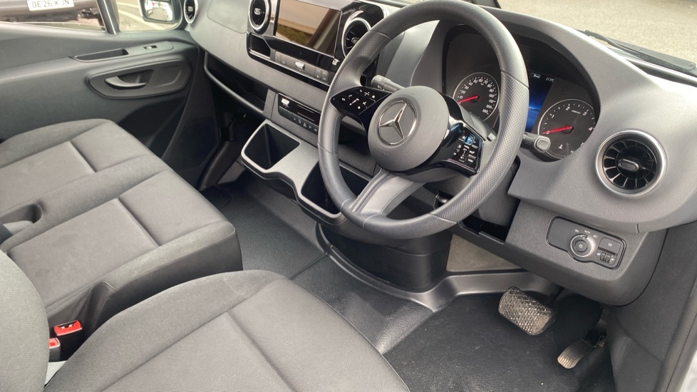 Mercedes-Benz Sprinter Pro White #3