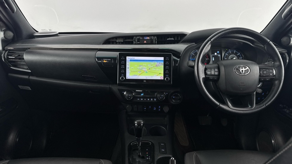 Toyota HILUX Invincible X Black #6
